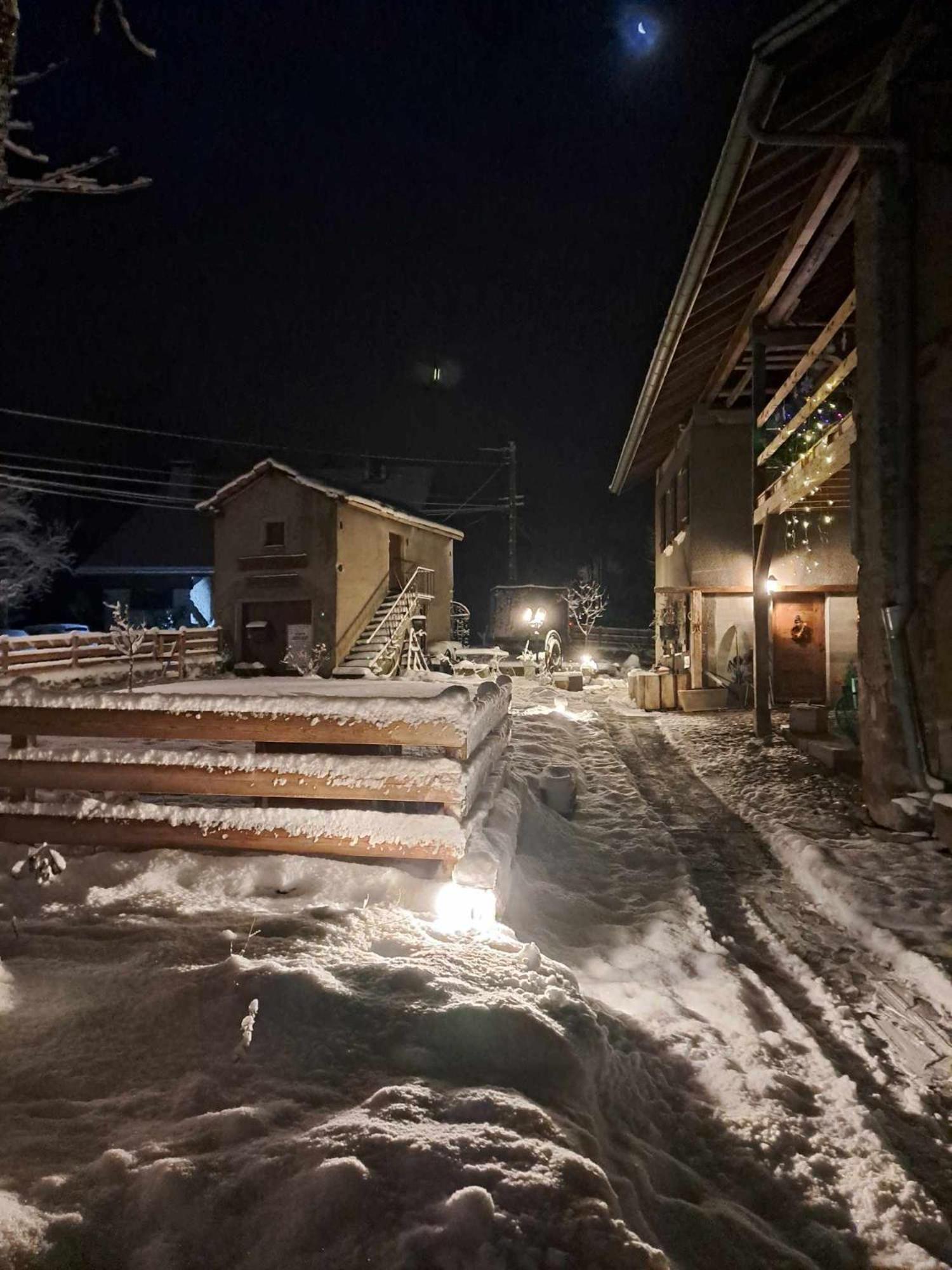 Maison D'Hotes Des Bassins D'Oche Saint-Paul-en-Chablais Zewnętrze zdjęcie
